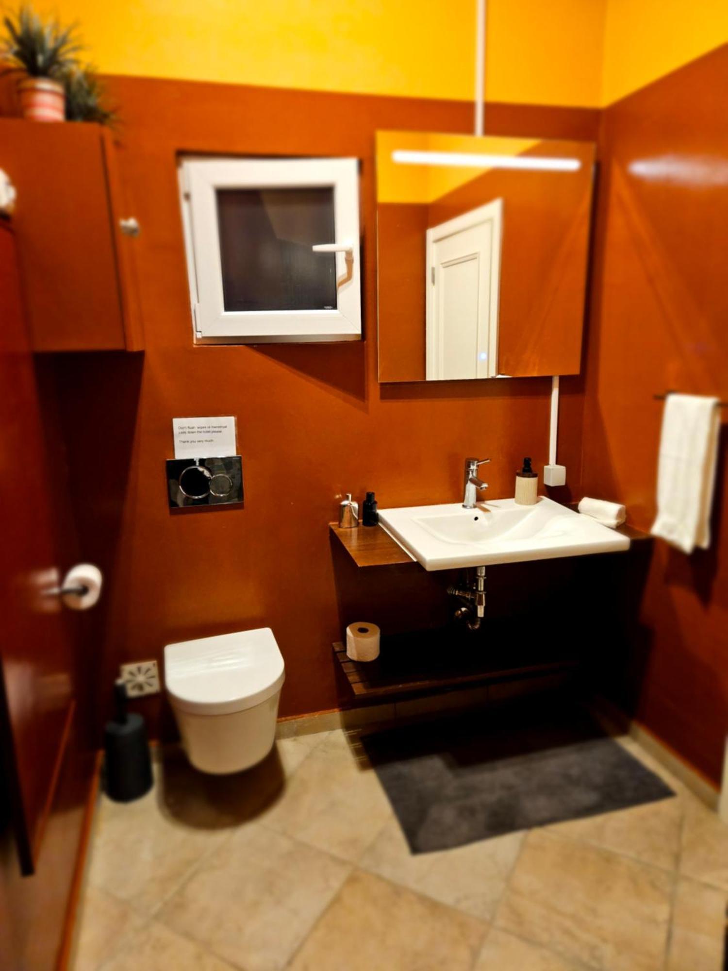 Villa Yvonne,Private Pool,Private Parking 1,7 Km From The Beatch Албуфейра Екстериор снимка