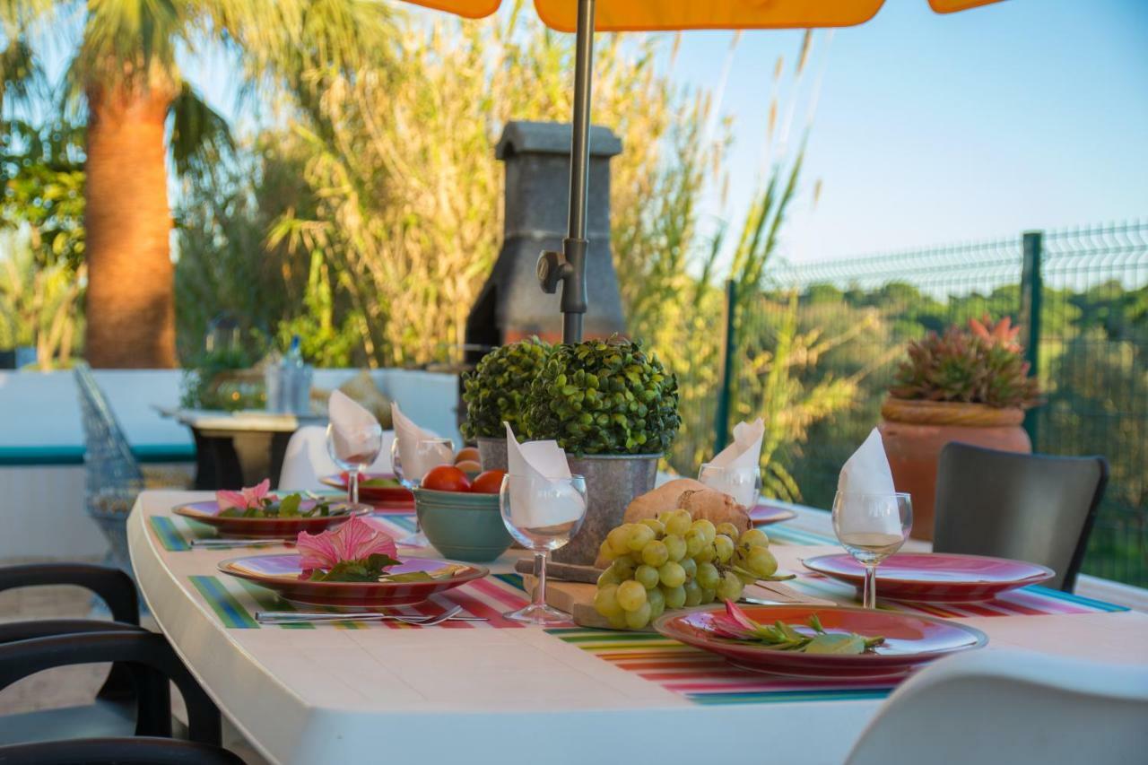 Villa Yvonne,Private Pool,Private Parking 1,7 Km From The Beatch Албуфейра Екстериор снимка